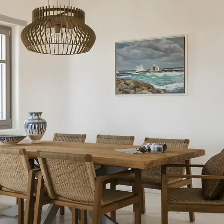Luxury 5bdr Retreat In Mykonos Kalafatis