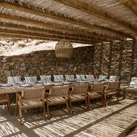 Luxury 5bdr Retreat In Mykonos