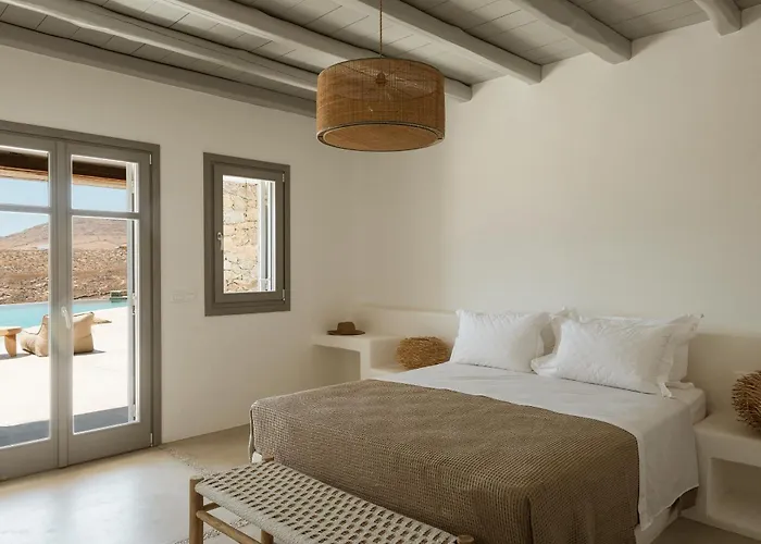 Luxury 5bdr Retreat In Mykonos Villa Kalafáti