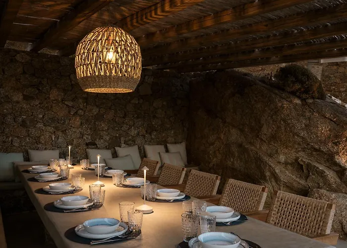 Luxury 5bdr Retreat In Mykonos Villa Kalafáti