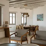 Luxury 5bdr Retreat In Mykonos