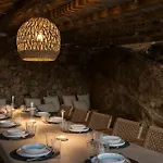 Luxury 5bdr Retreat In Mykonos Villa Kalafáti