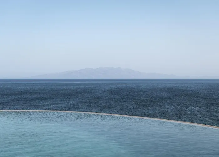 Luxury 5bdr Retreat In Mykonos Kalafatis